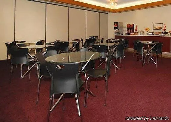Comfort - Bolingbrook Inn 4*